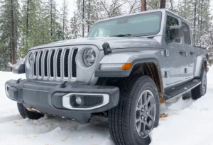 2020 Jeep Gladiator Front View