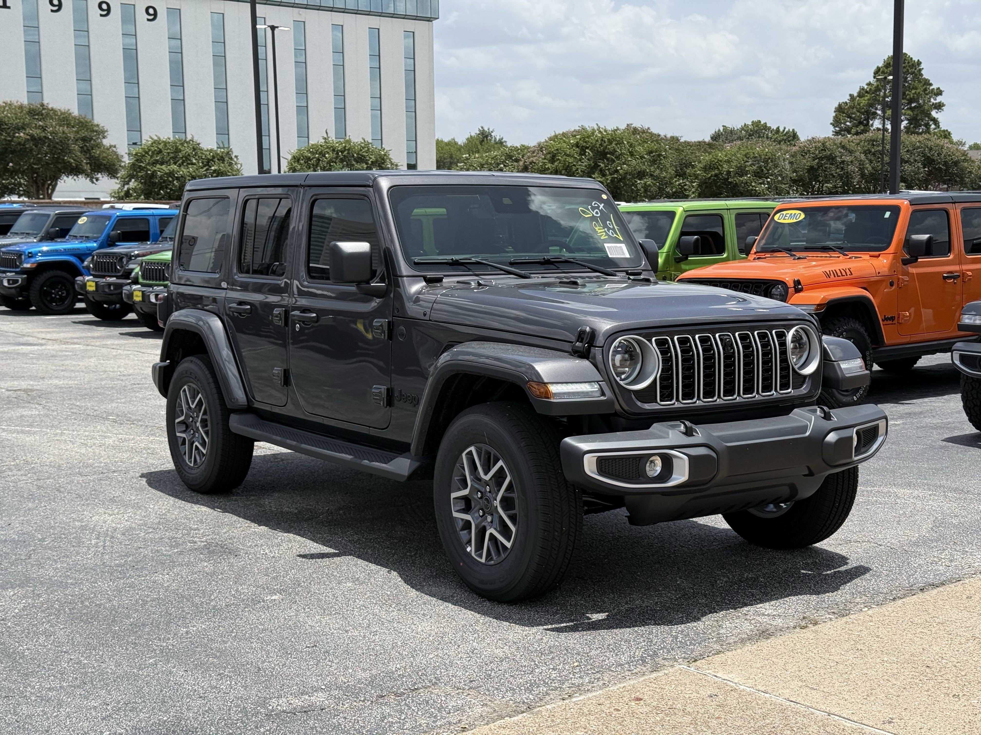 2025 Jeep Wrangler WRANGLER 4-DOOR SAHARA