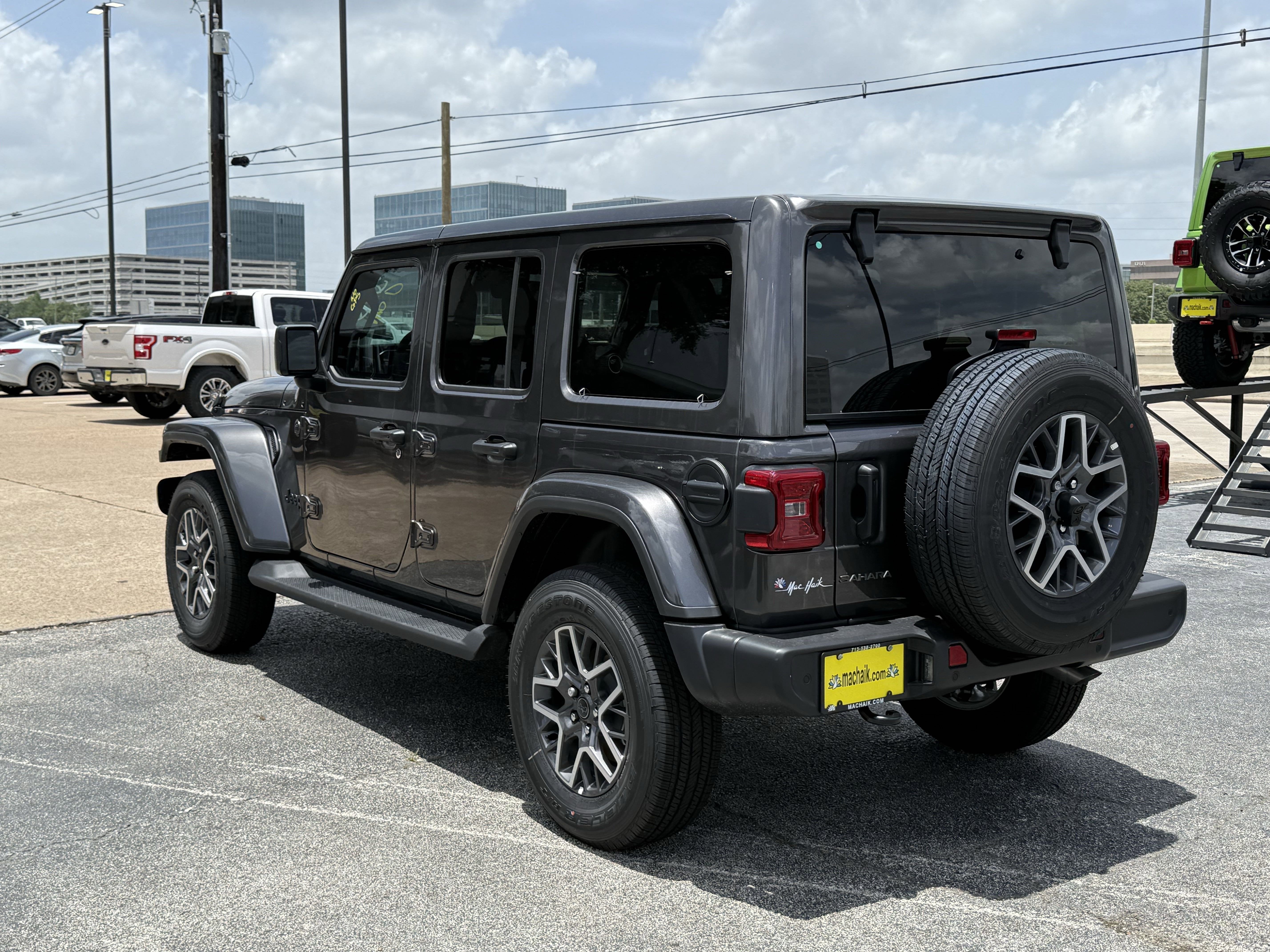 2025 Jeep Wrangler WRANGLER 4-DOOR SAHARA