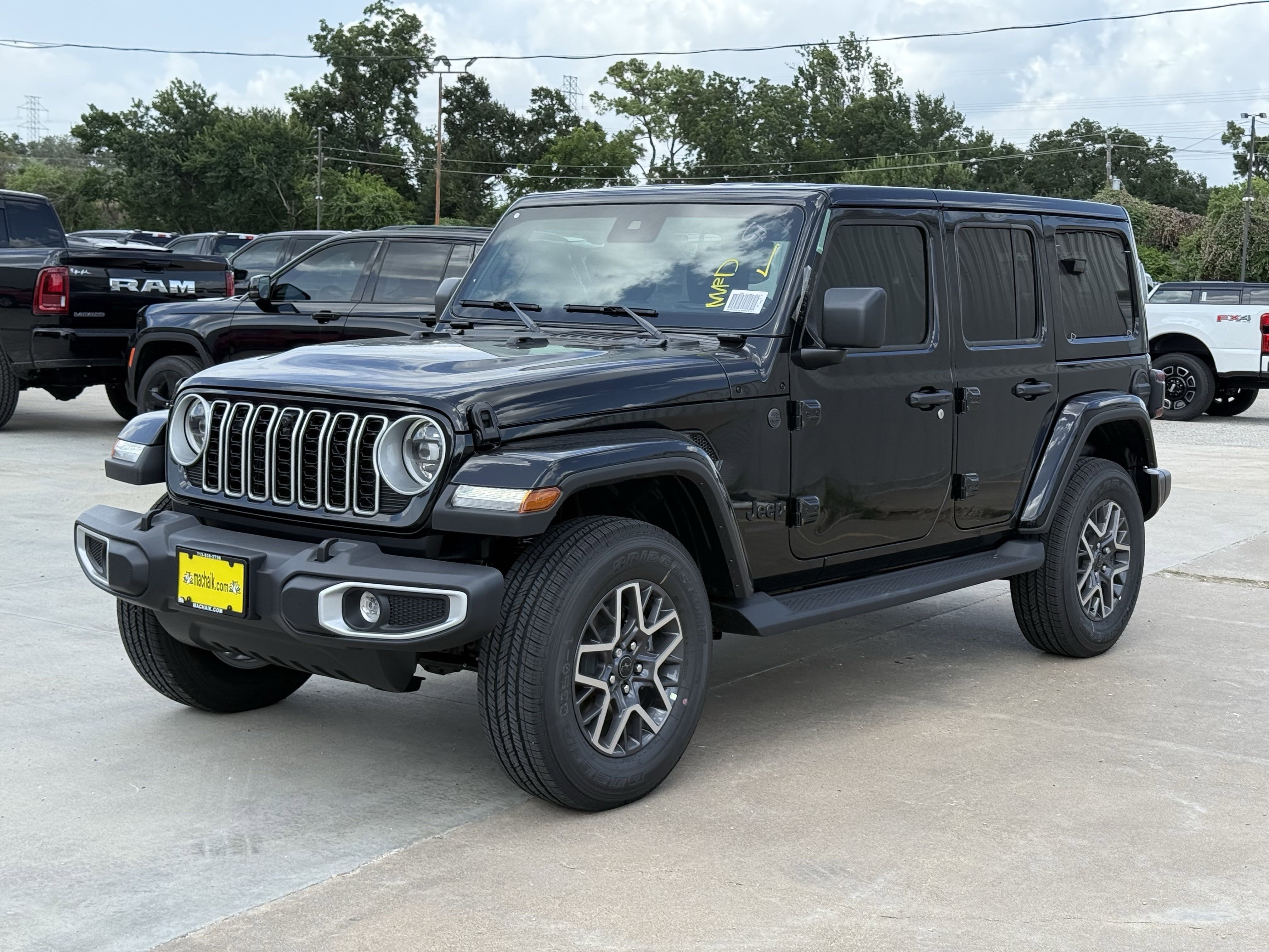 2025 Jeep Wrangler WRANGLER 4-DOOR SAHARA