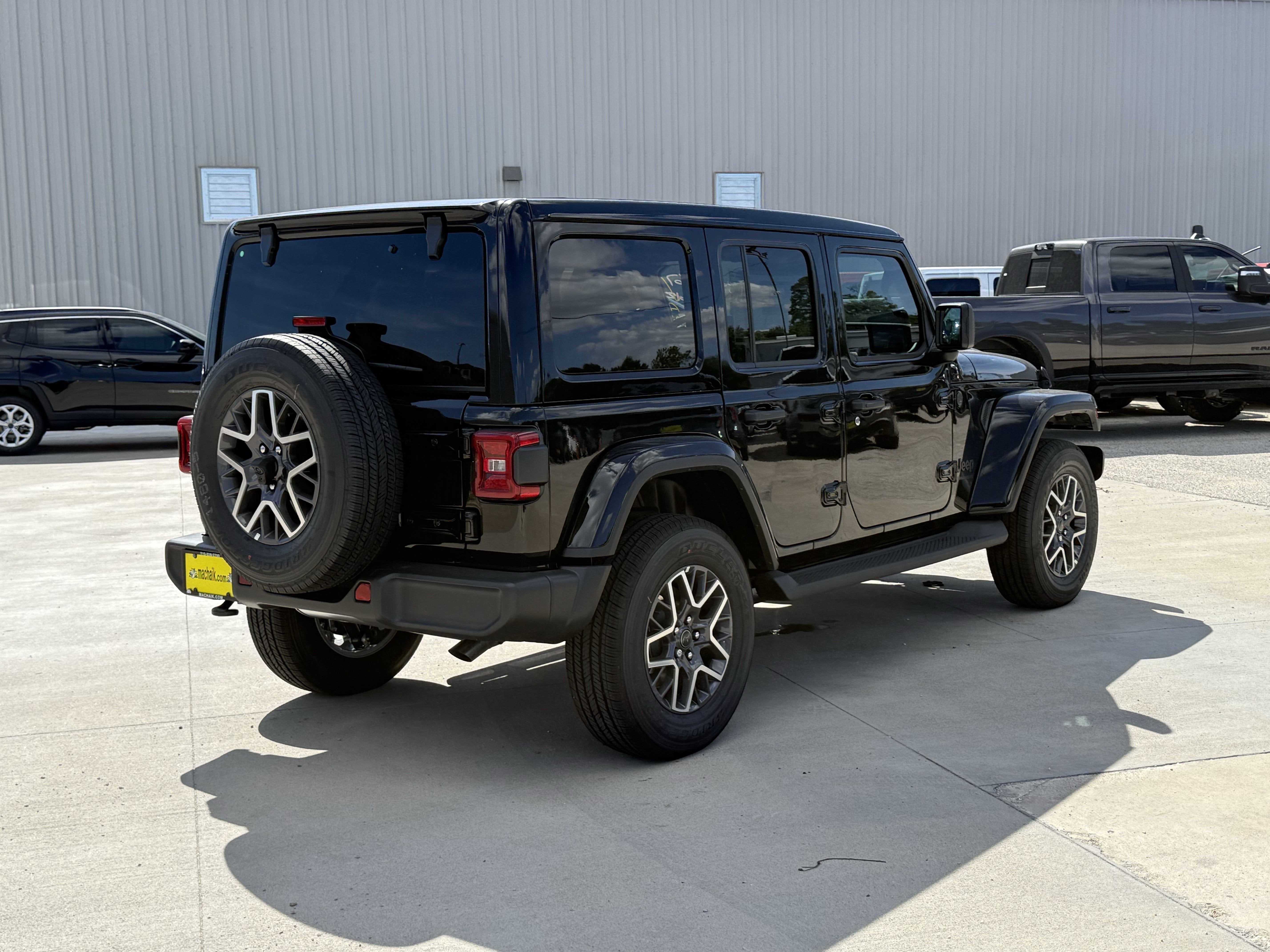 2025 Jeep Wrangler WRANGLER 4-DOOR SAHARA