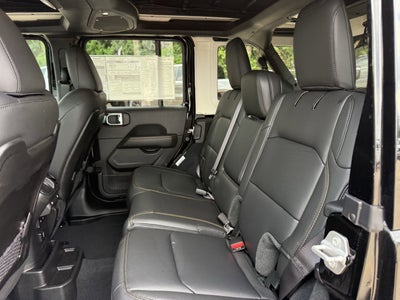 2025 Jeep Wrangler WRANGLER 4-DOOR SAHARA