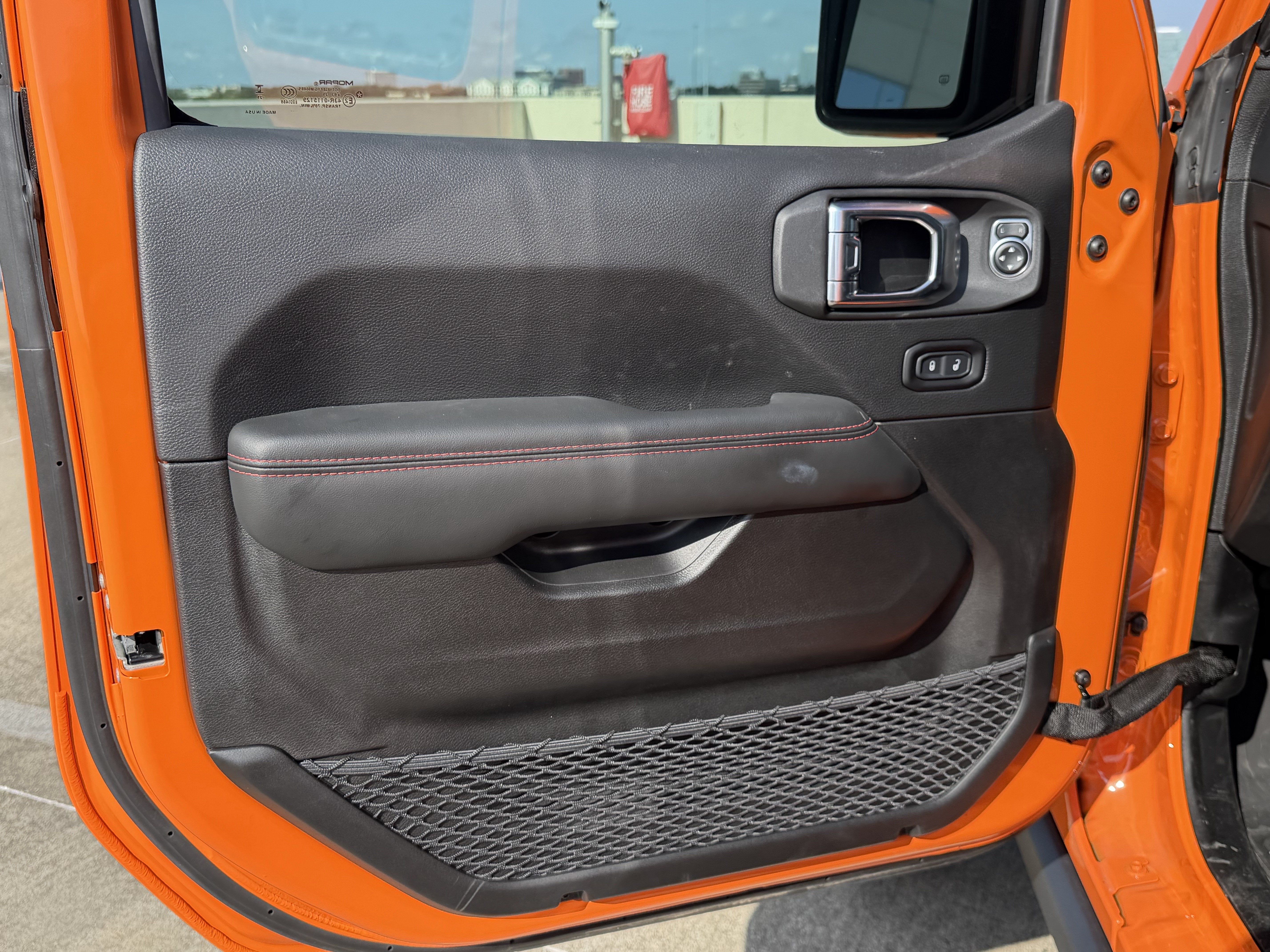 2025 Jeep Wrangler 4-Door Rubicon - Photo 12
