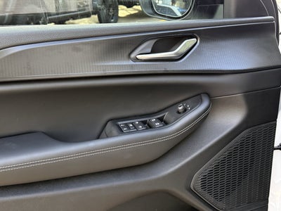 2025 Jeep Grand Cherokee GRAND CHEROKEE LAREDO 4X2