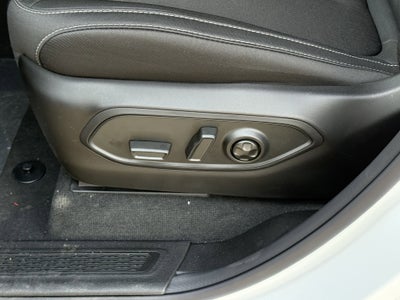 2025 Jeep Grand Cherokee GRAND CHEROKEE LAREDO 4X2