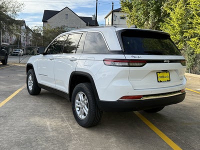2025 Jeep Grand Cherokee GRAND CHEROKEE LAREDO 4X2