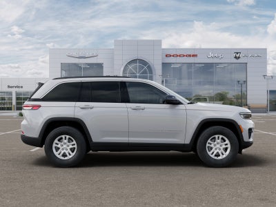 2025 Jeep Grand Cherokee GRAND CHEROKEE LAREDO 4X2
