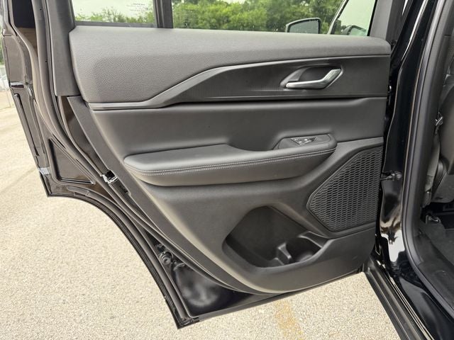 2026 Jeep Grand Cherokee GRAND CHEROKEE LAREDO X 4X2