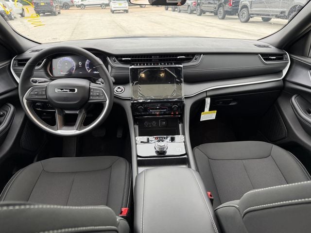 2026 Jeep Grand Cherokee GRAND CHEROKEE LAREDO X 4X2