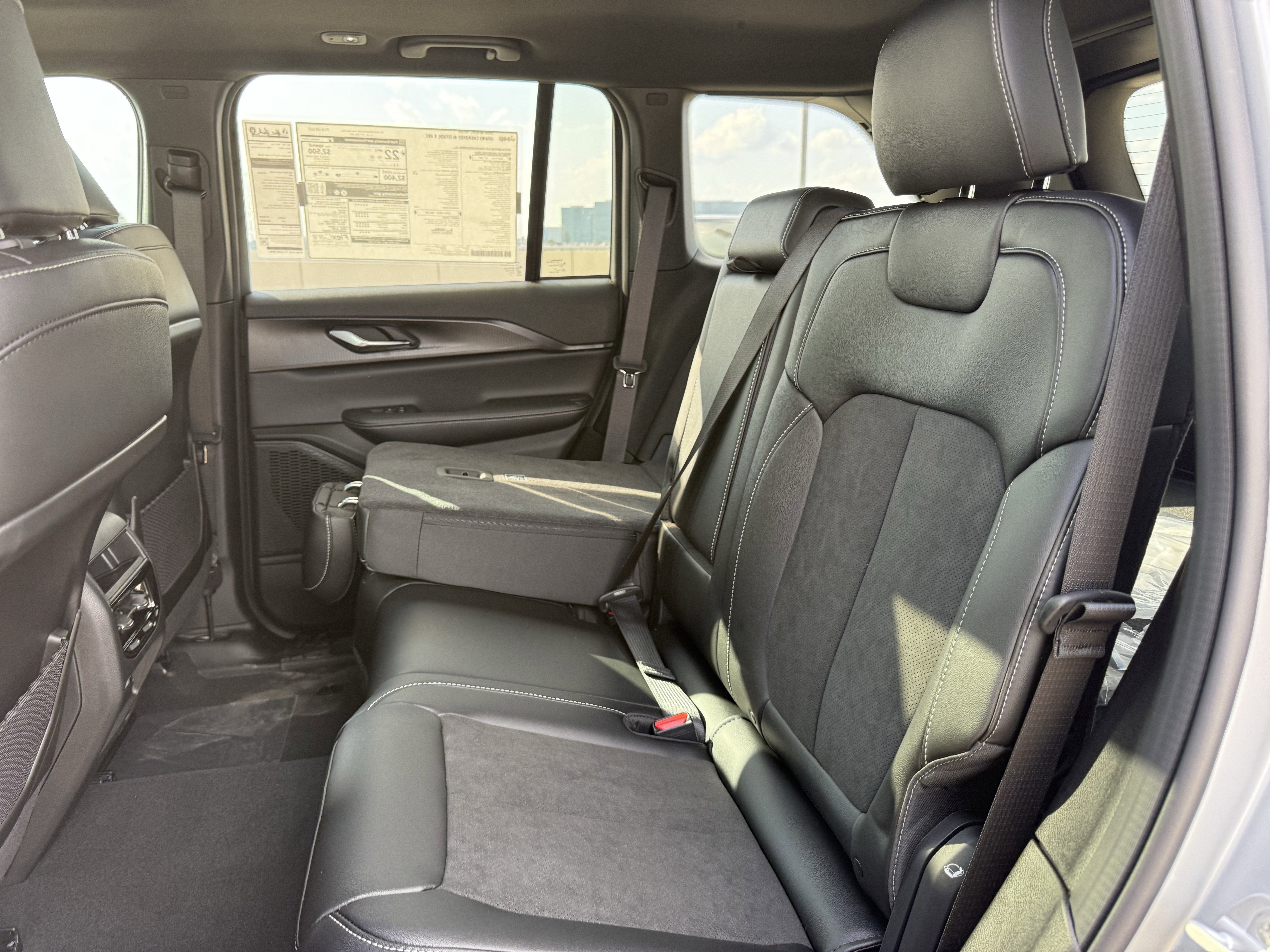 2025 Jeep Grand Cherokee GRAND CHEROKEE ALTITUDE X 4X2