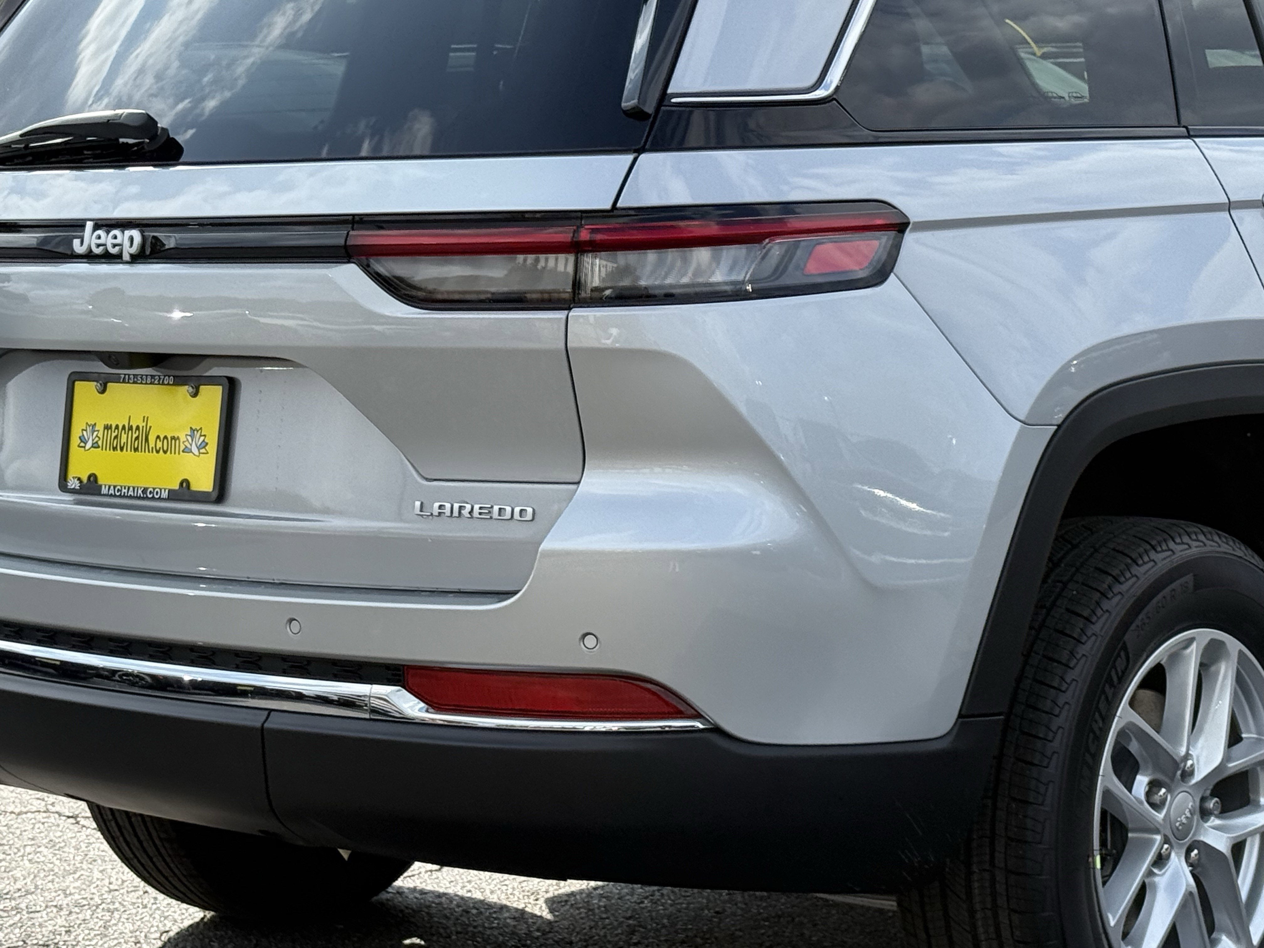 2025 Jeep Grand Cherokee GRAND CHEROKEE LAREDO X 4X2