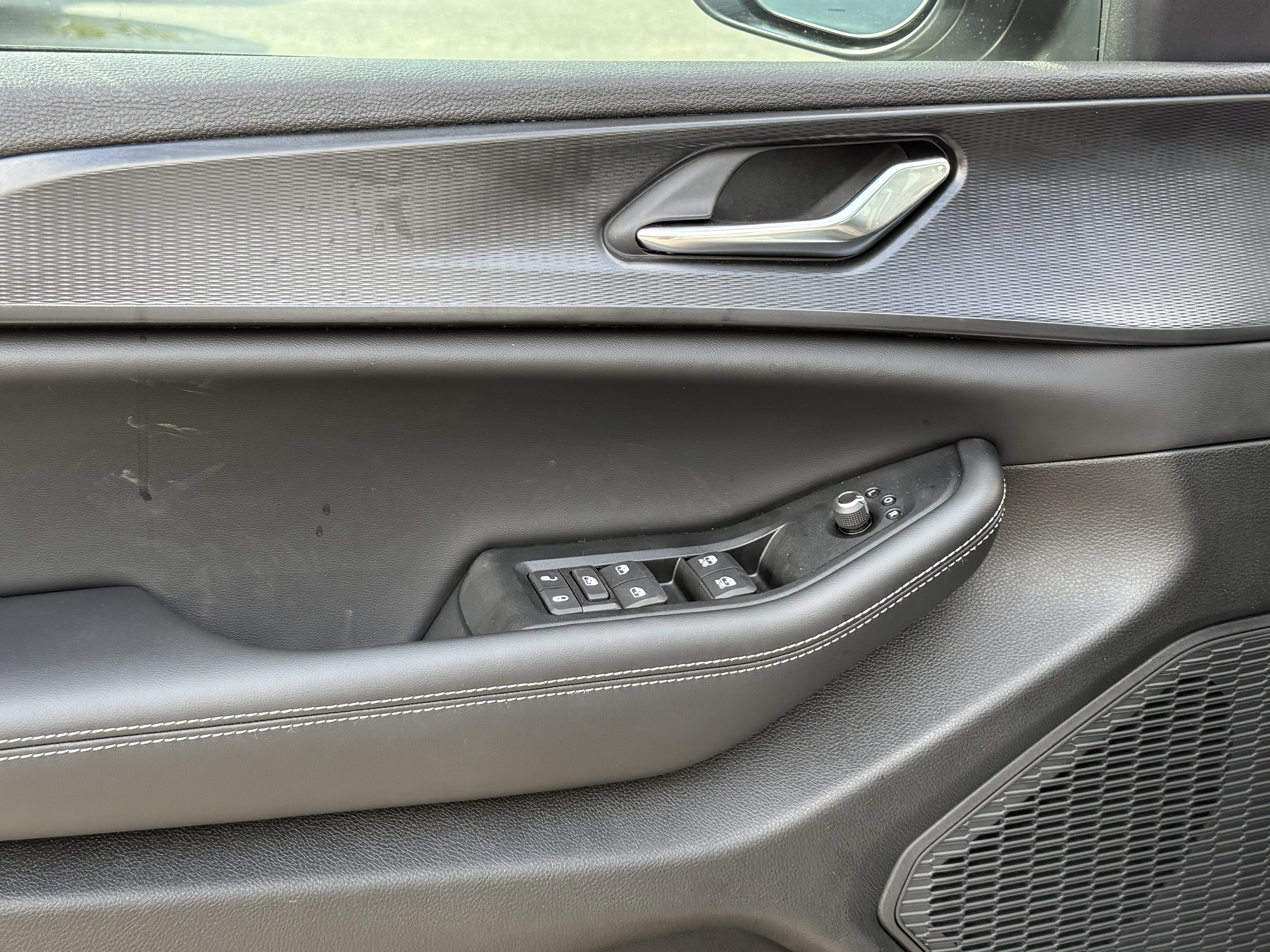 2025 Jeep Grand Cherokee GRAND CHEROKEE LAREDO X 4X2