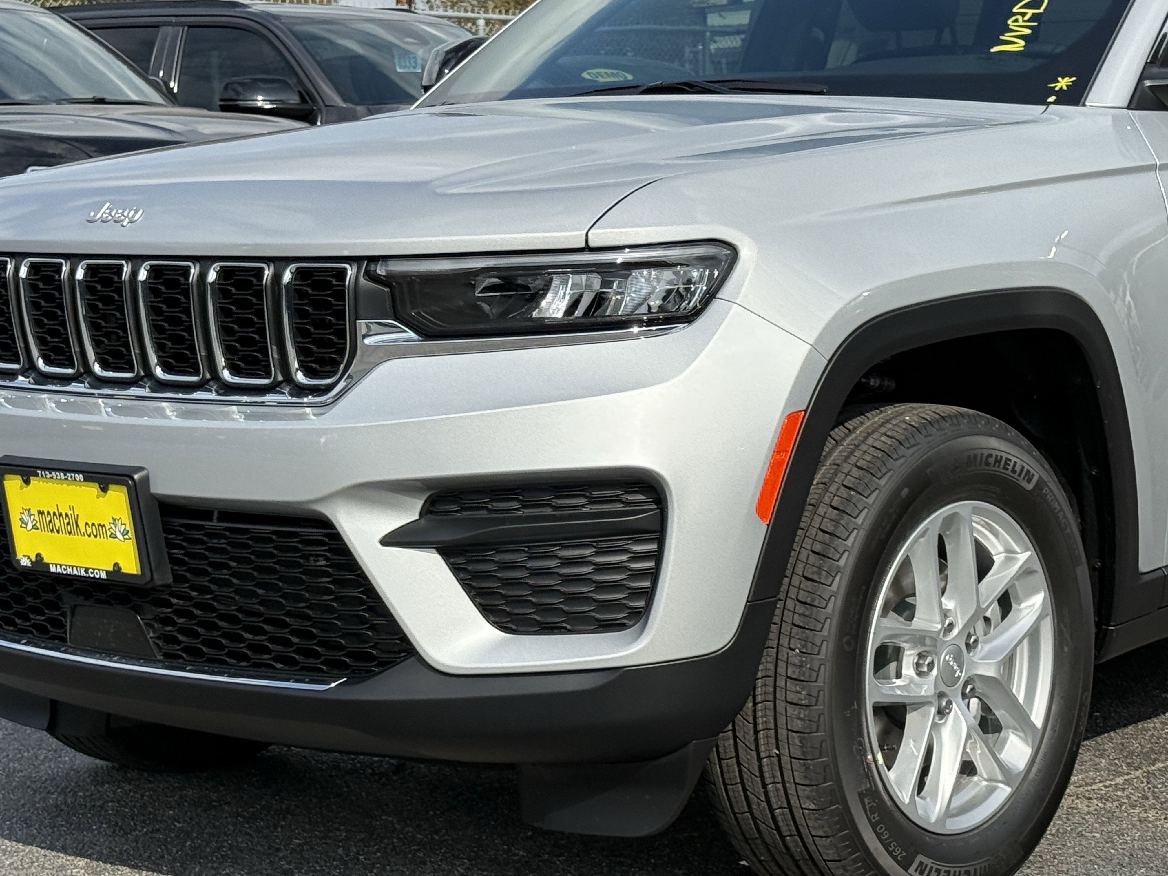 2025 Jeep Grand Cherokee GRAND CHEROKEE LAREDO X 4X2