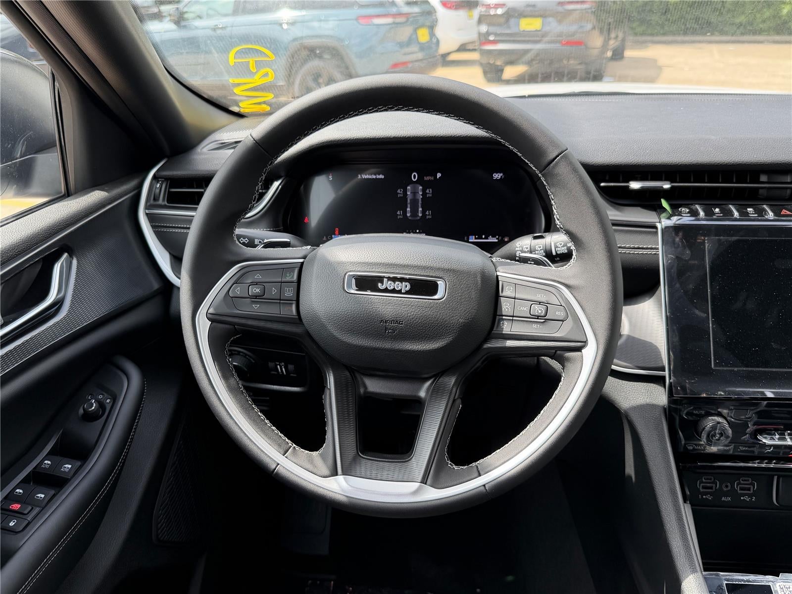 2026 Jeep Grand Cherokee Laredo