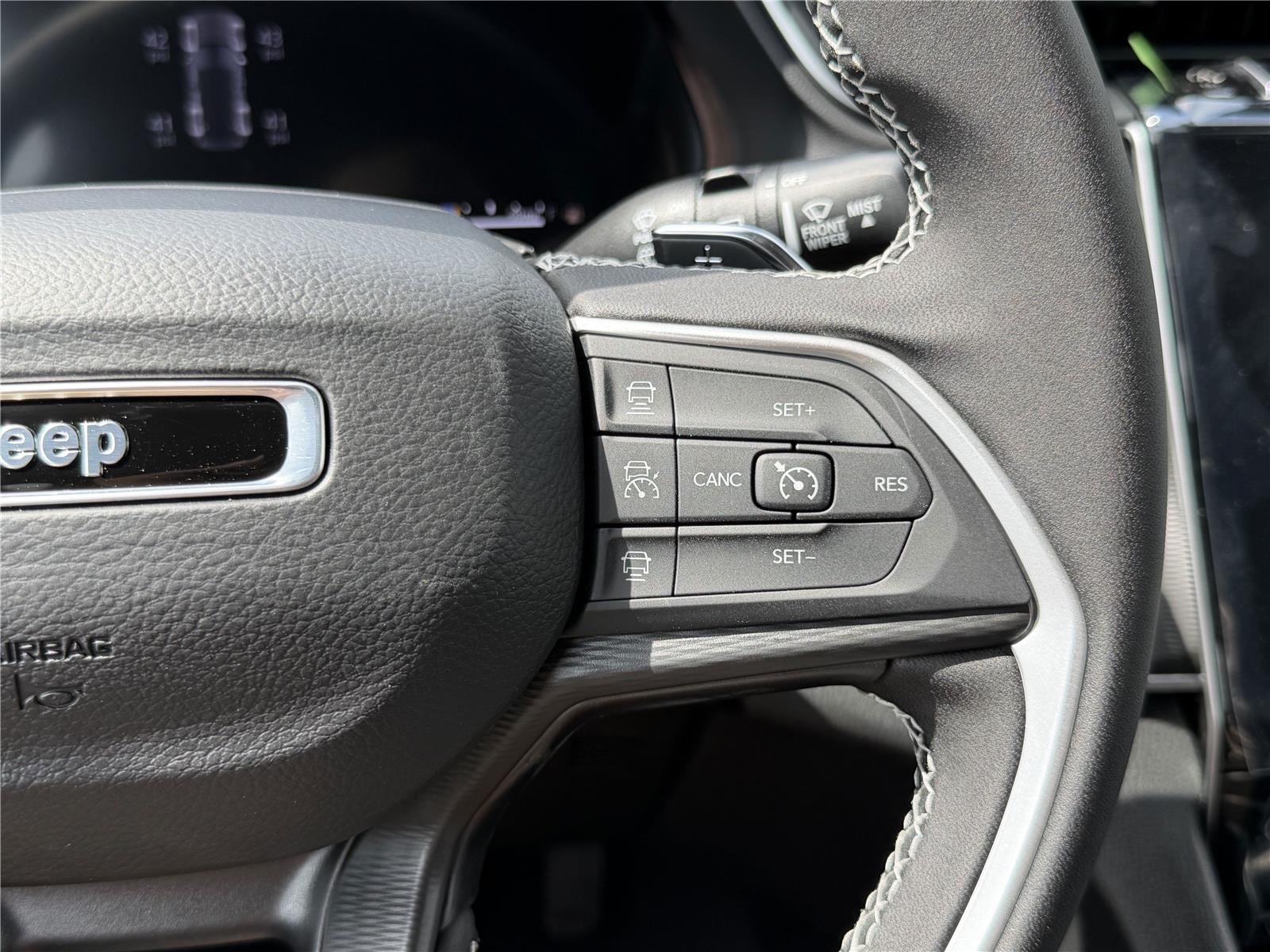 2026 Jeep Grand Cherokee Laredo