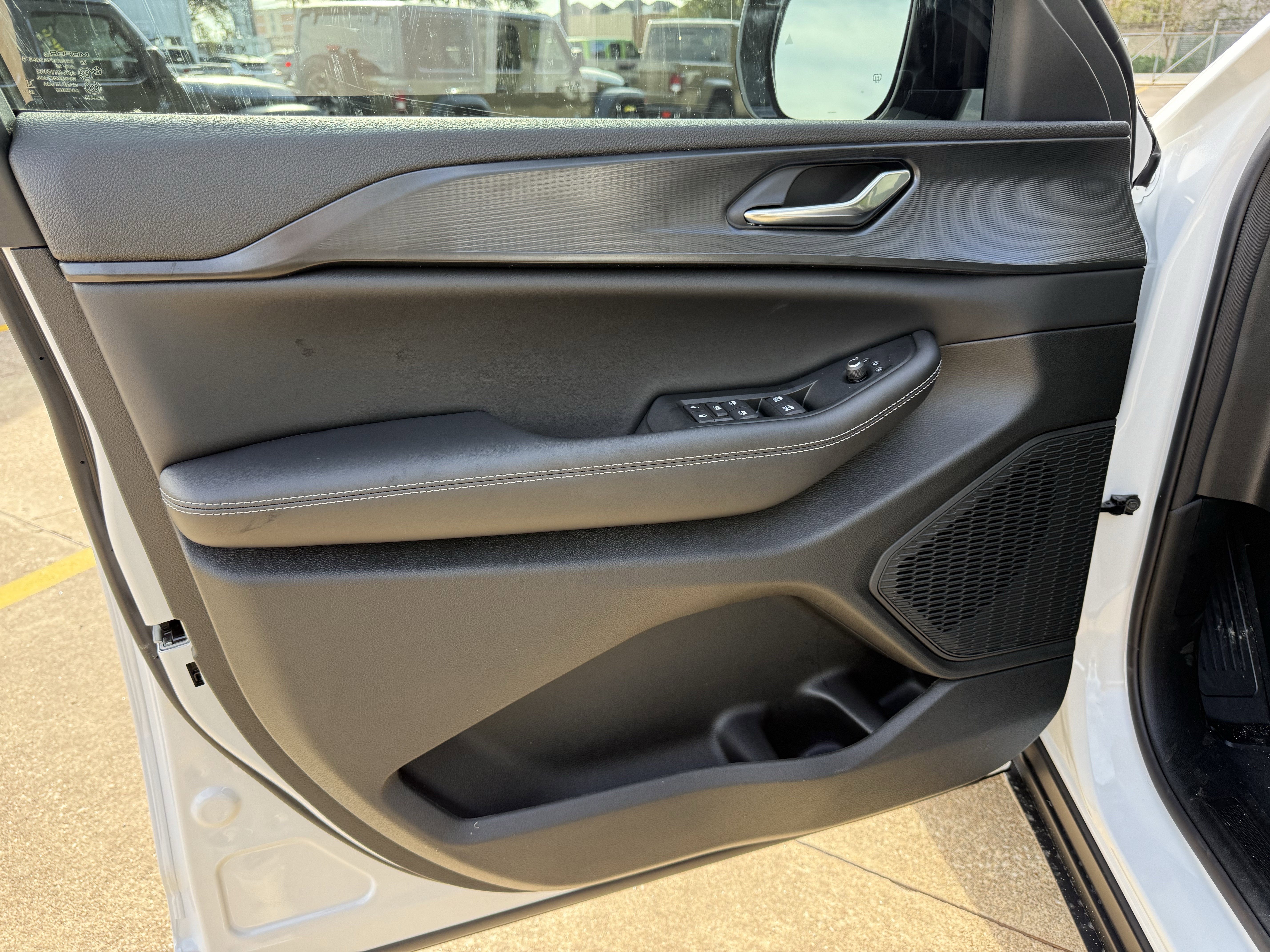 2025 Jeep Grand Cherokee GRAND CHEROKEE ALTITUDE X 4X2