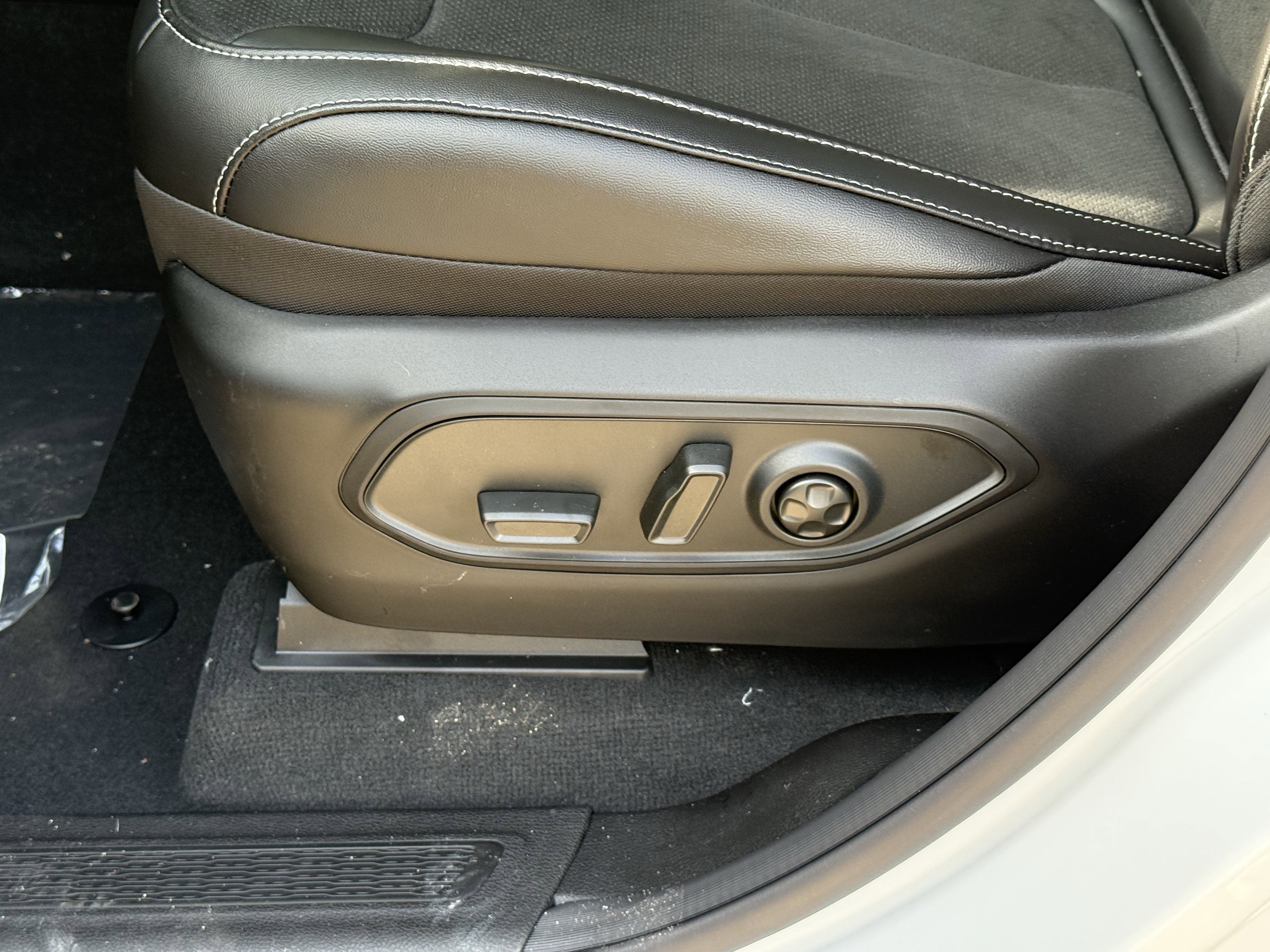 2025 Jeep Grand Cherokee GRAND CHEROKEE ALTITUDE X 4X2