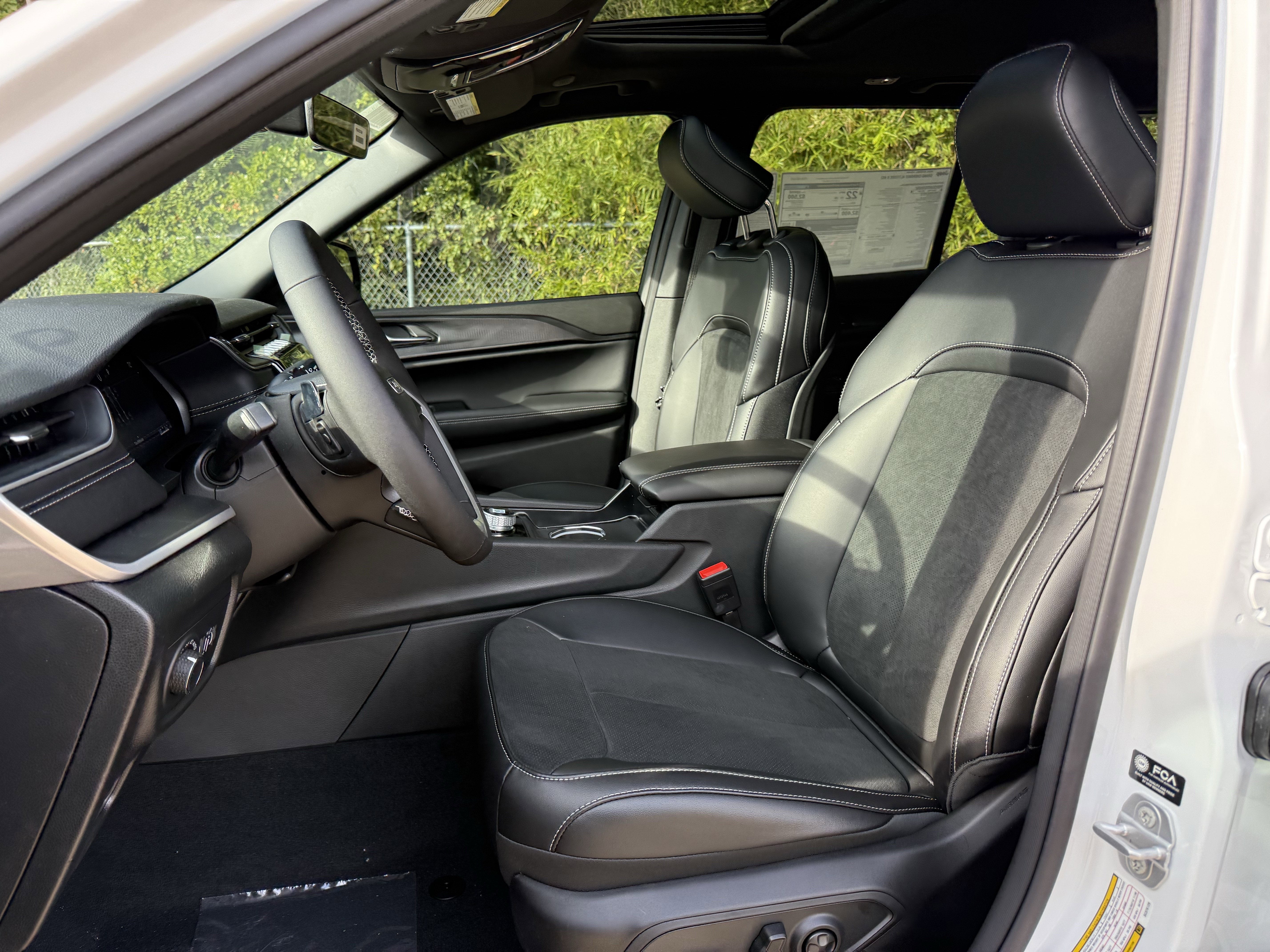 2025 Jeep Grand Cherokee GRAND CHEROKEE ALTITUDE X 4X2