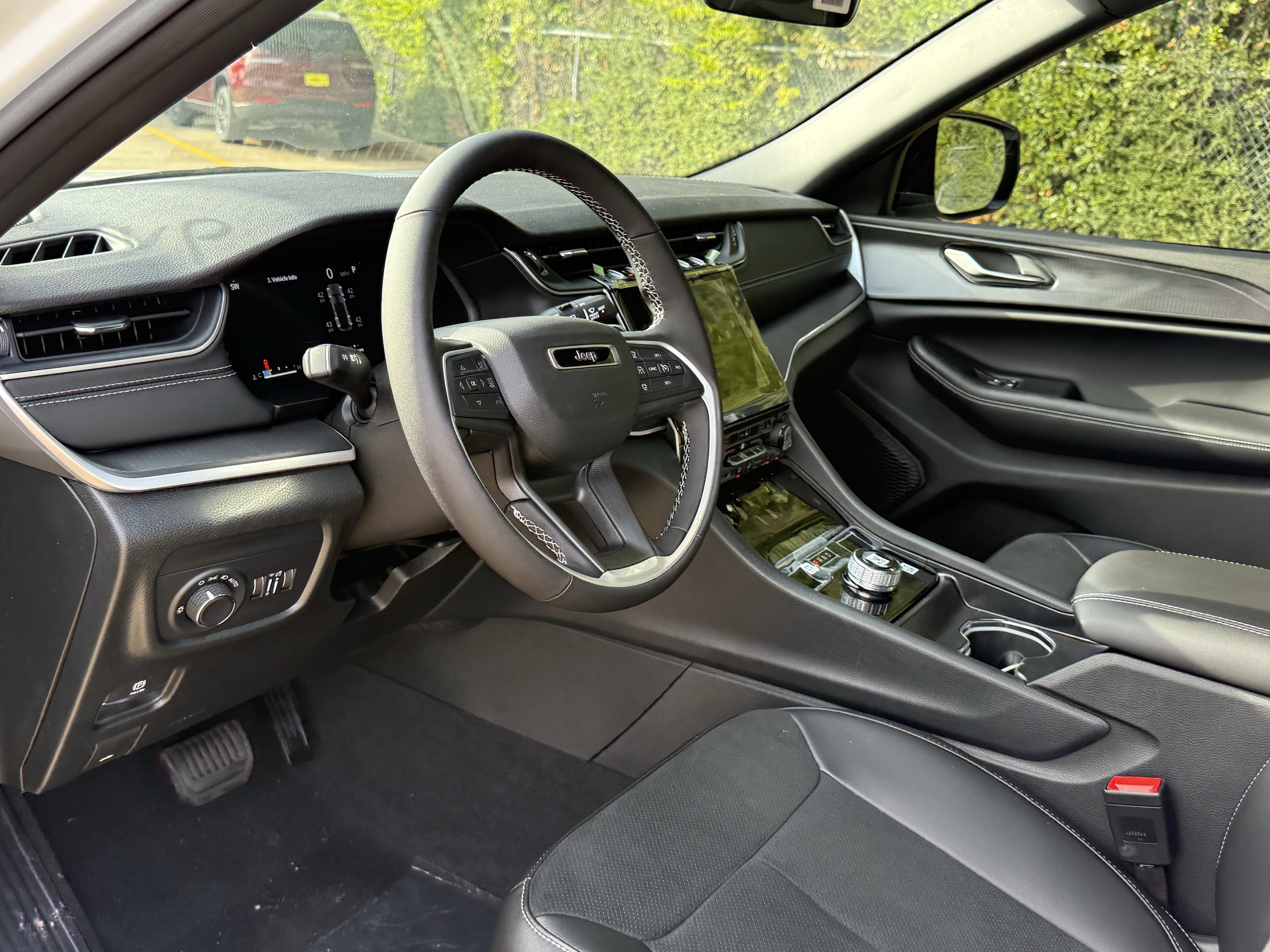 2025 Jeep Grand Cherokee GRAND CHEROKEE ALTITUDE X 4X2