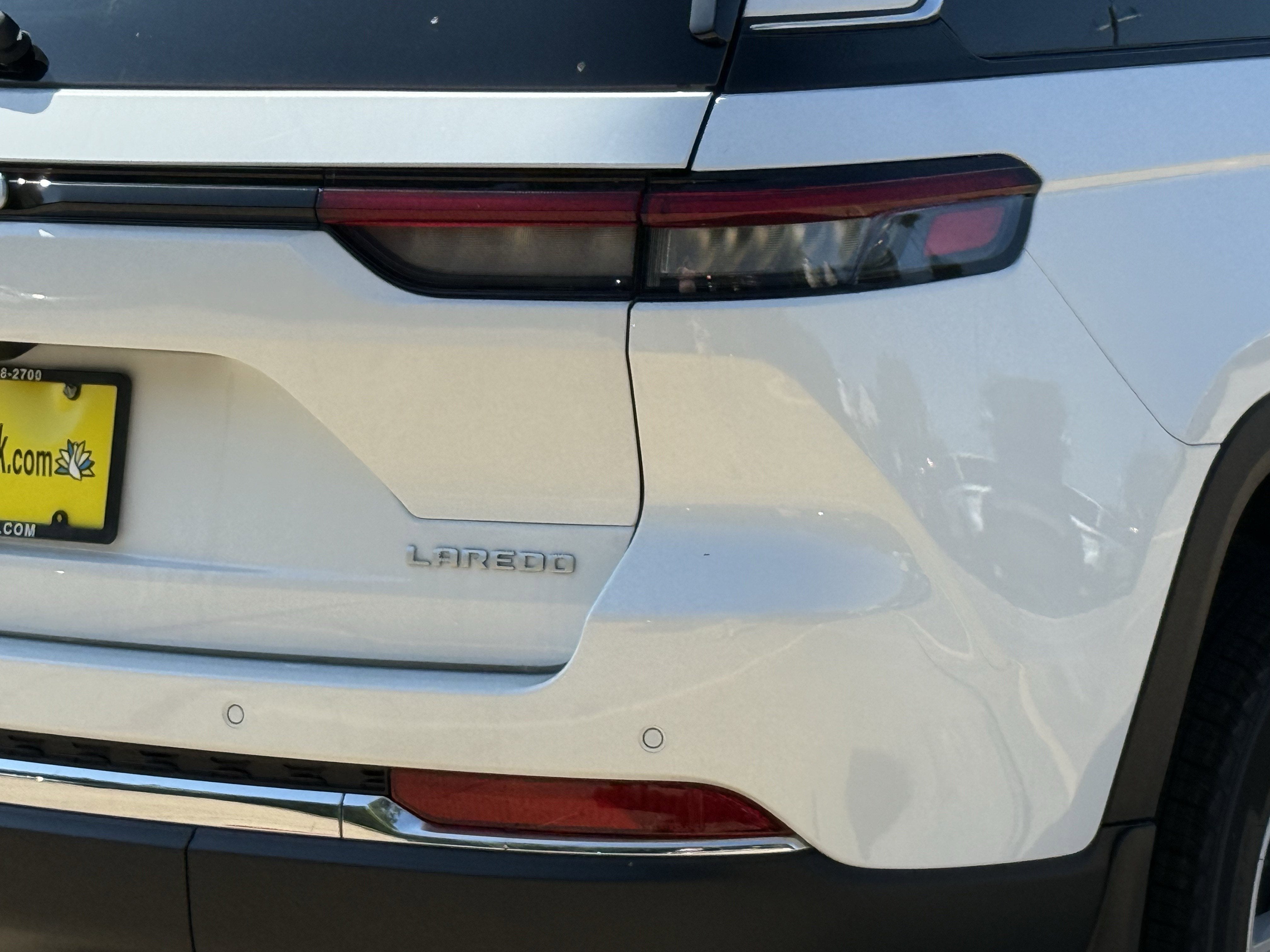 2025 Jeep Grand Cherokee GRAND CHEROKEE LAREDO X 4X2