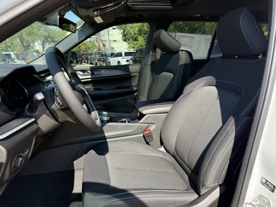 2025 Jeep Grand Cherokee GRAND CHEROKEE LAREDO X 4X2