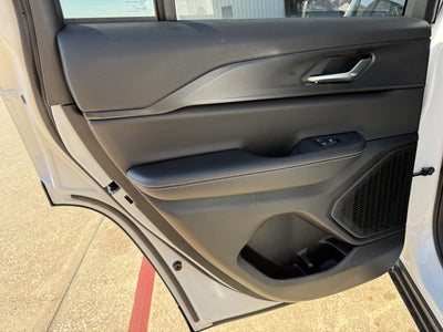 2025 Jeep Grand Cherokee GRAND CHEROKEE LAREDO X 4X2