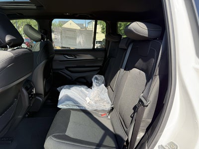 2025 Jeep Grand Cherokee GRAND CHEROKEE LAREDO X 4X2