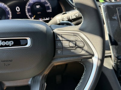 2025 Jeep Grand Cherokee GRAND CHEROKEE LAREDO X 4X2