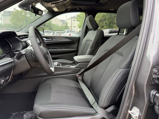 2026 Jeep Grand Cherokee GRAND CHEROKEE LAREDO X 4X2