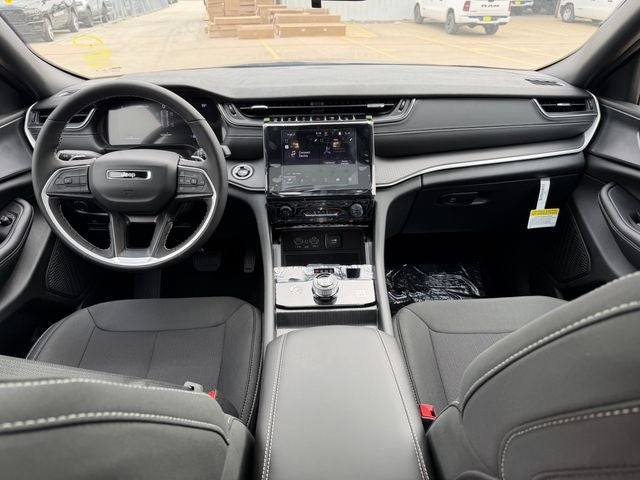 2026 Jeep Grand Cherokee GRAND CHEROKEE LAREDO X 4X2