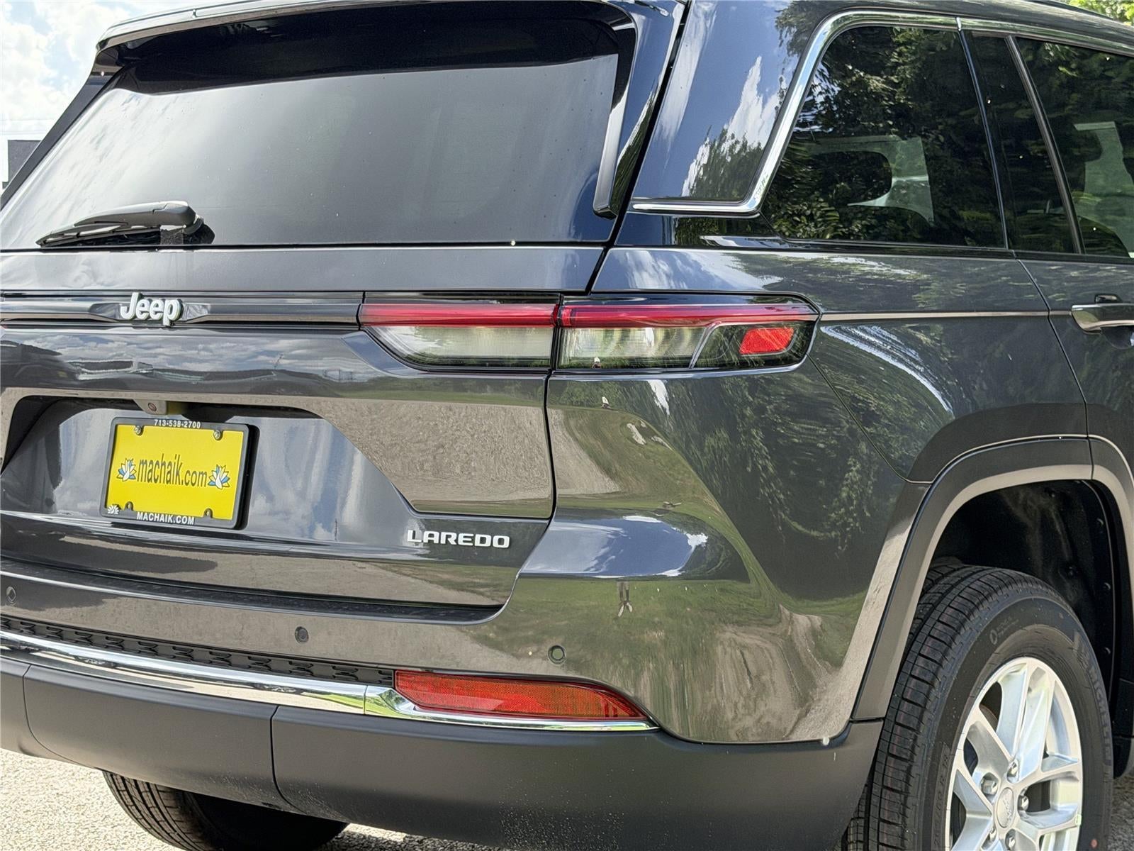 2026 Jeep Grand Cherokee Laredo