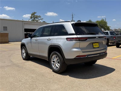 2026 Jeep Grand Cherokee GRAND CHEROKEE LAREDO 4X2