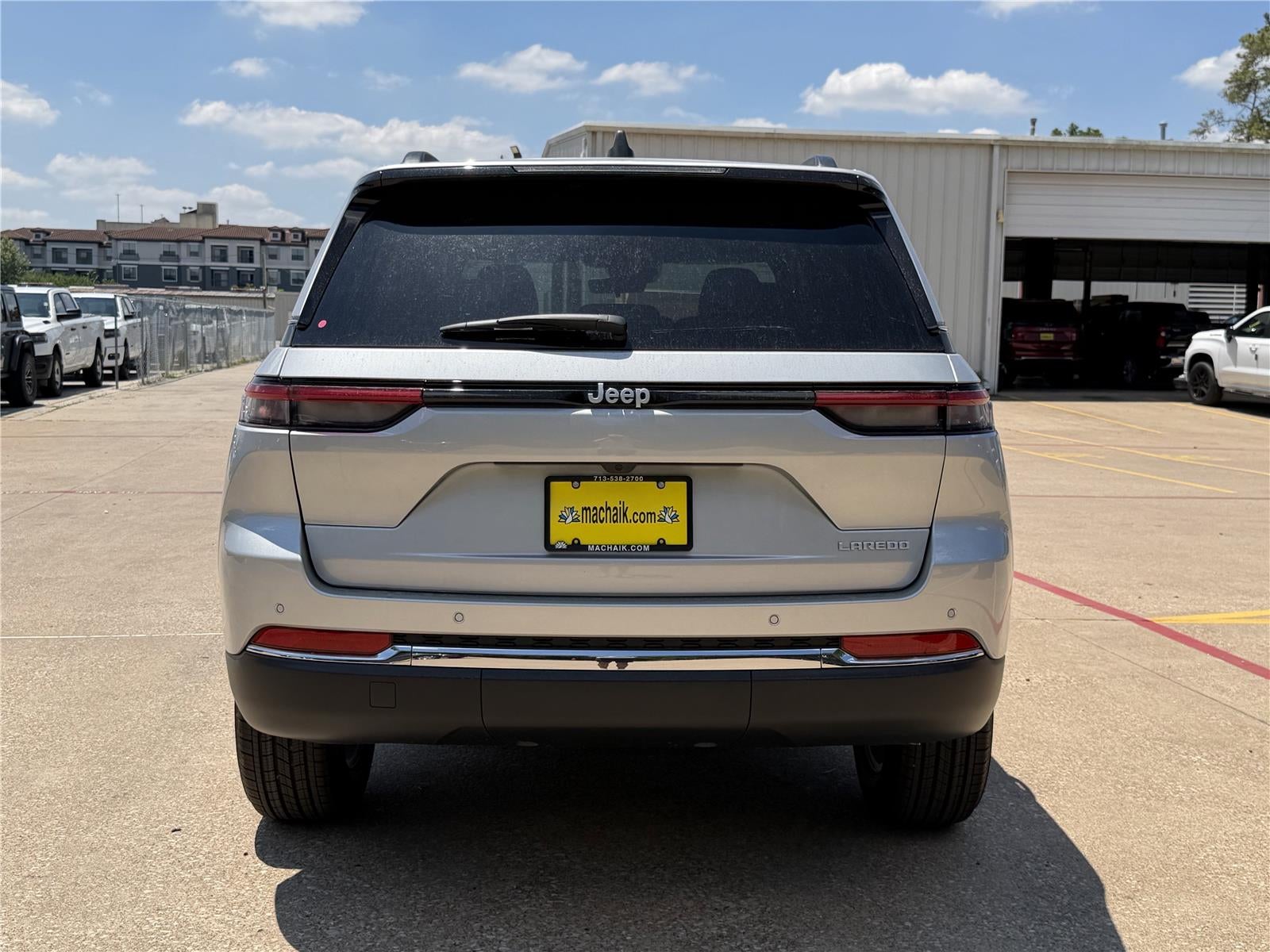 2026 Jeep Grand Cherokee GRAND CHEROKEE LAREDO 4X2