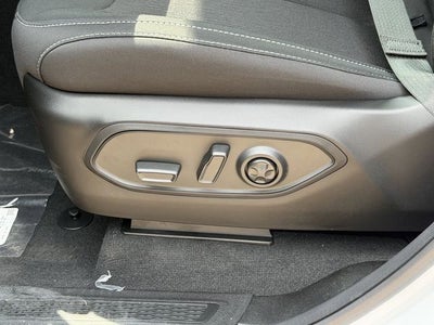2026 Jeep Grand Cherokee GRAND CHEROKEE LAREDO X 4X2