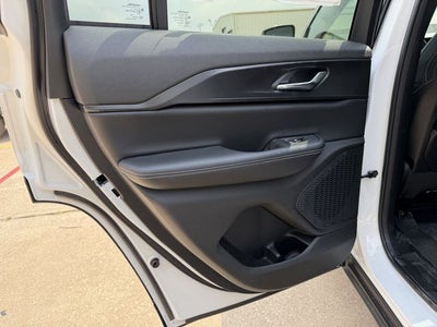 2026 Jeep Grand Cherokee GRAND CHEROKEE LAREDO X 4X2