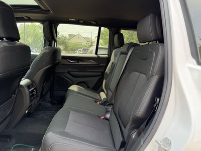 2026 Jeep Grand Cherokee GRAND CHEROKEE LAREDO X 4X2