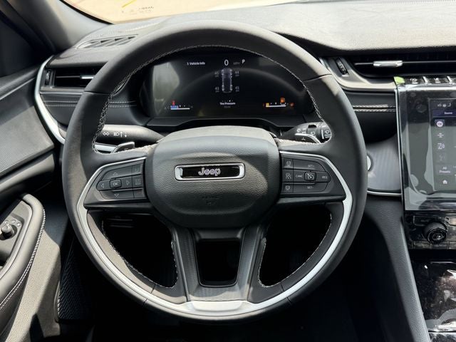 2026 Jeep Grand Cherokee GRAND CHEROKEE LAREDO X 4X2