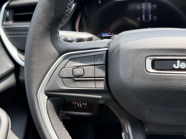 2026 Jeep Grand Cherokee GRAND CHEROKEE LAREDO X 4X2
