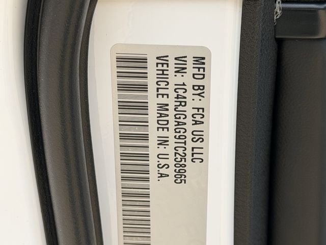 2026 Jeep Grand Cherokee GRAND CHEROKEE LAREDO X 4X2