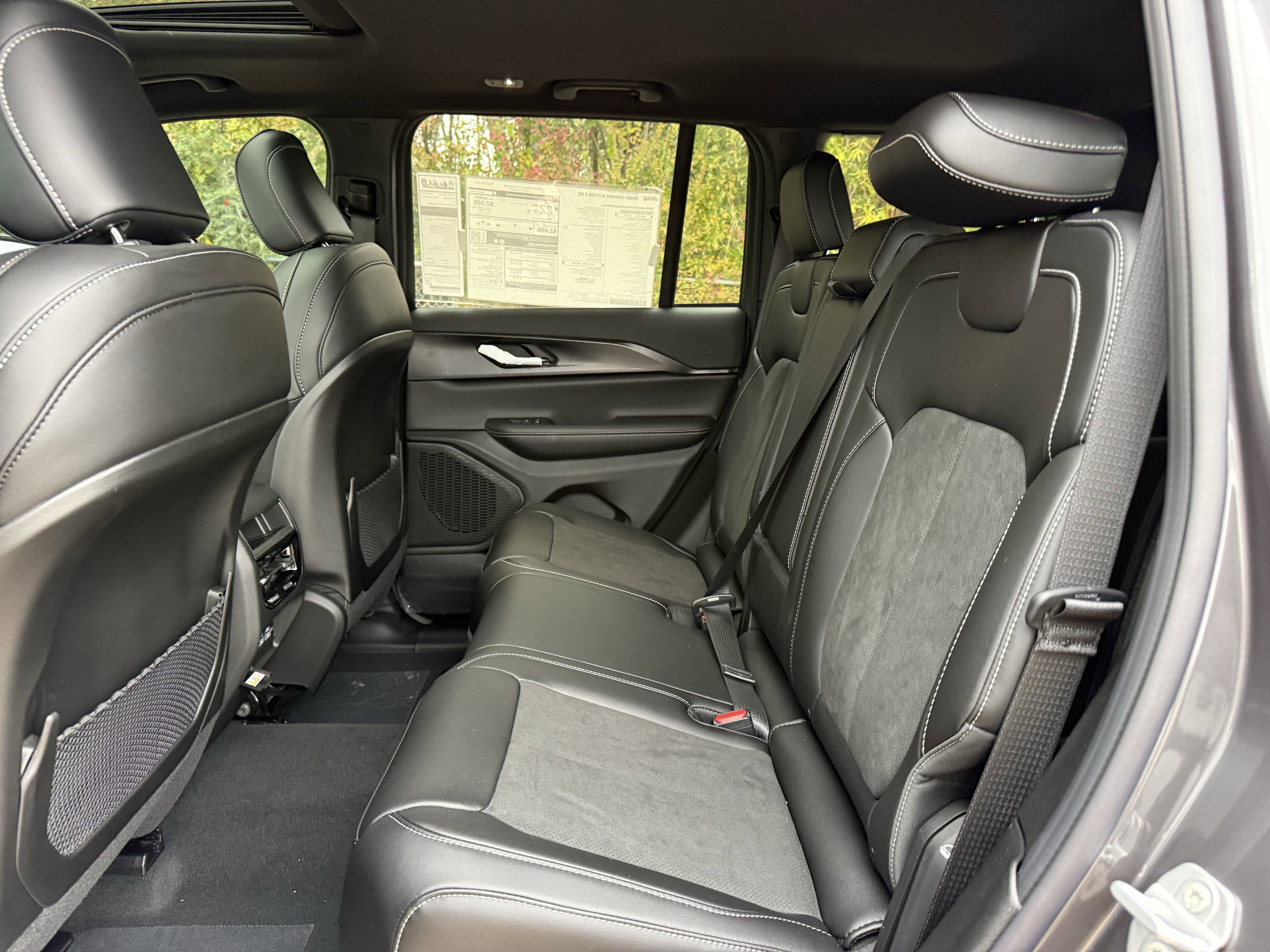 2025 Jeep Grand Cherokee GRAND CHEROKEE ALTITUDE X 4X2