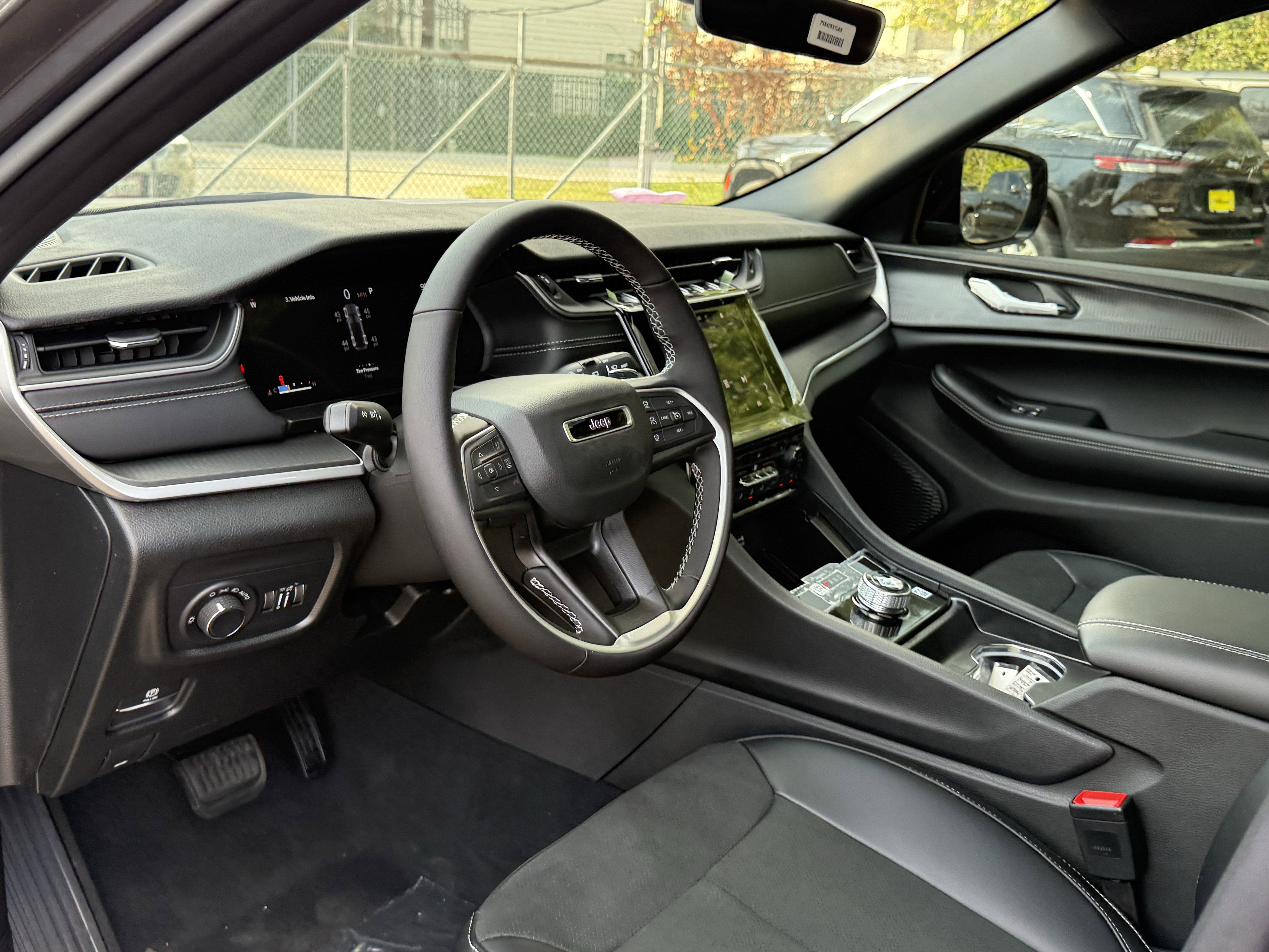 2025 Jeep Grand Cherokee GRAND CHEROKEE ALTITUDE X 4X2