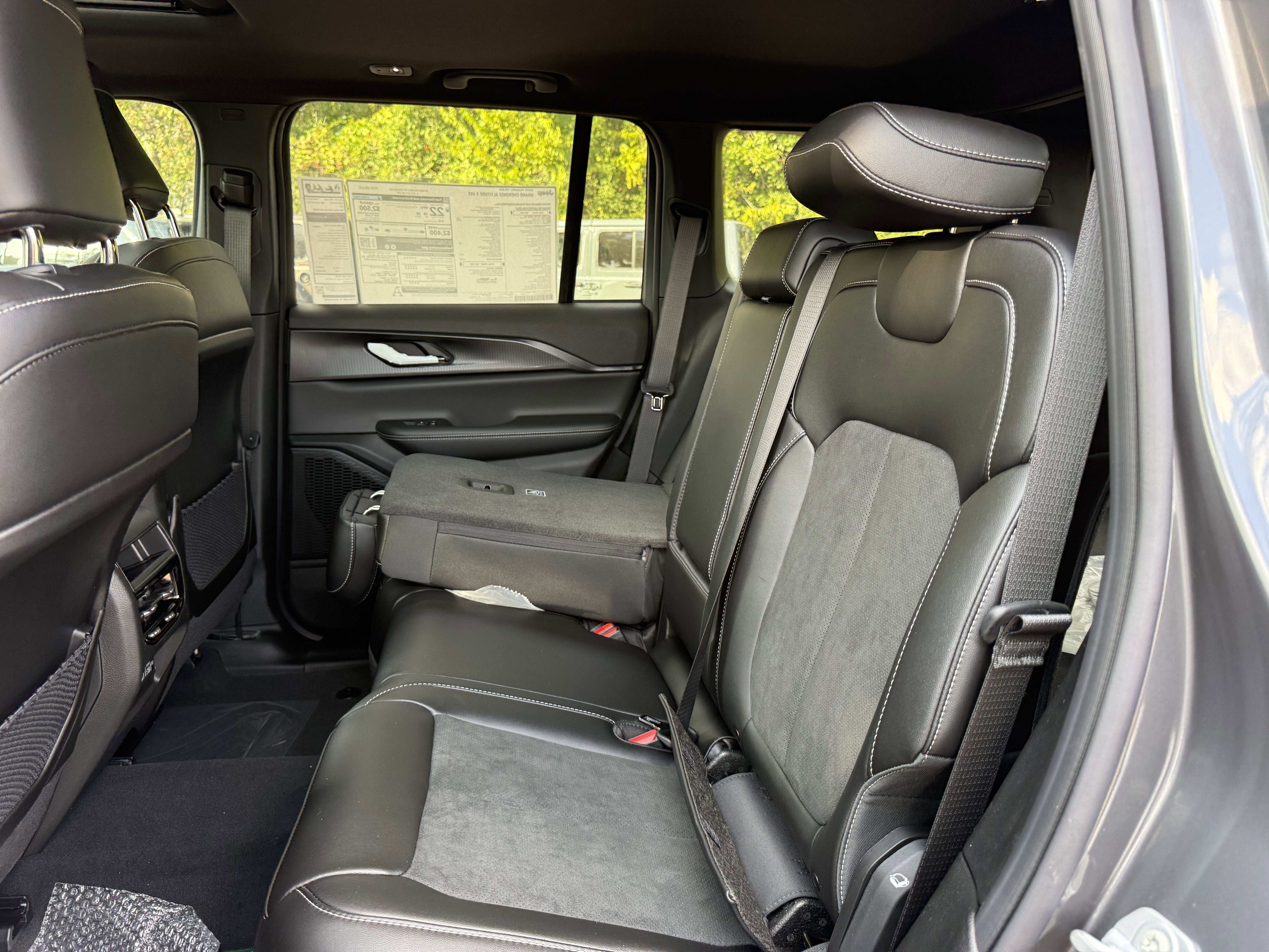 2025 Jeep Grand Cherokee GRAND CHEROKEE ALTITUDE X 4X2