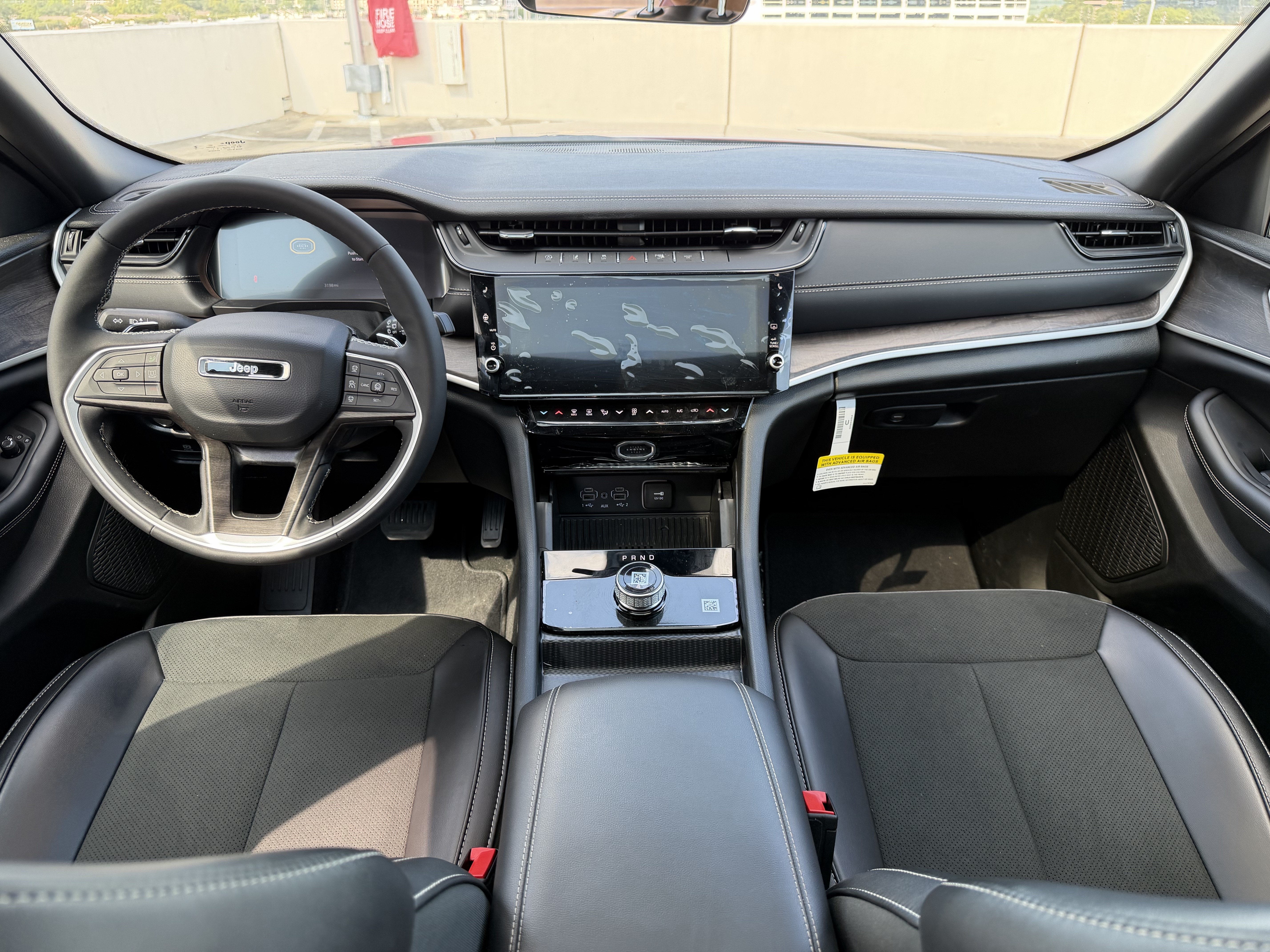 2026 Jeep Grand Cherokee Laredo Altitude