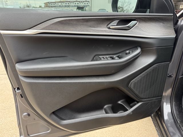 2026 Jeep Grand Cherokee GRAND CHEROKEE LAREDO ALTITUDE 4X2