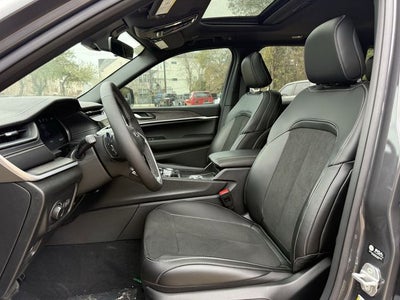 2026 Jeep Grand Cherokee GRAND CHEROKEE LAREDO ALTITUDE 4X2