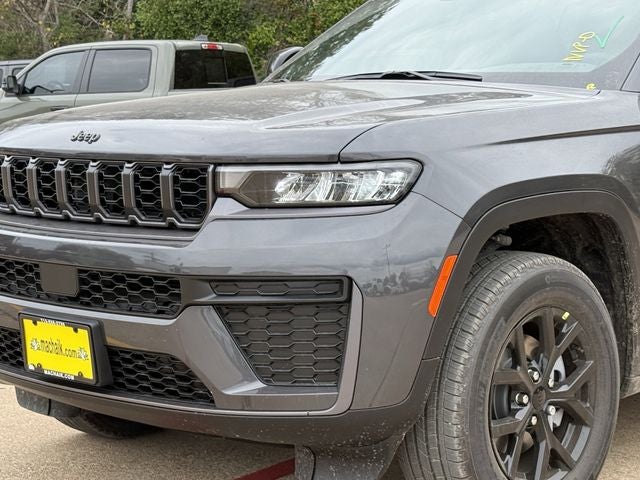 2026 Jeep Grand Cherokee GRAND CHEROKEE LAREDO ALTITUDE 4X2