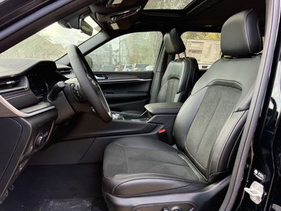 2026 Jeep Grand Cherokee GRAND CHEROKEE LAREDO ALTITUDE 4X2