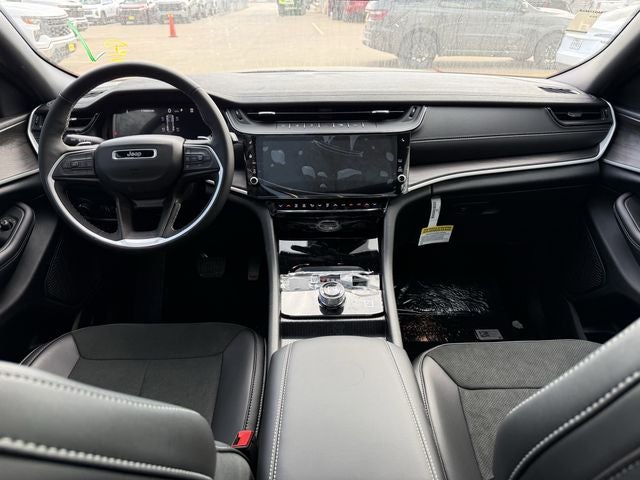 2026 Jeep Grand Cherokee GRAND CHEROKEE LAREDO ALTITUDE 4X2