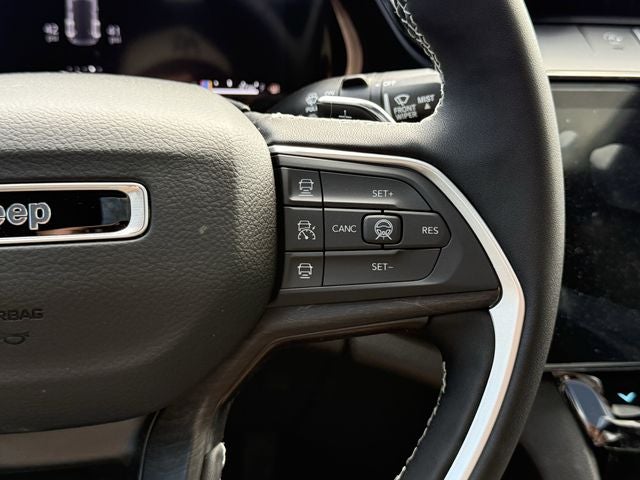 2026 Jeep Grand Cherokee GRAND CHEROKEE LAREDO ALTITUDE 4X2