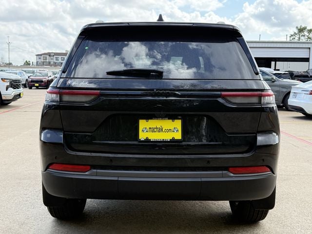 2026 Jeep Grand Cherokee GRAND CHEROKEE LAREDO ALTITUDE 4X2